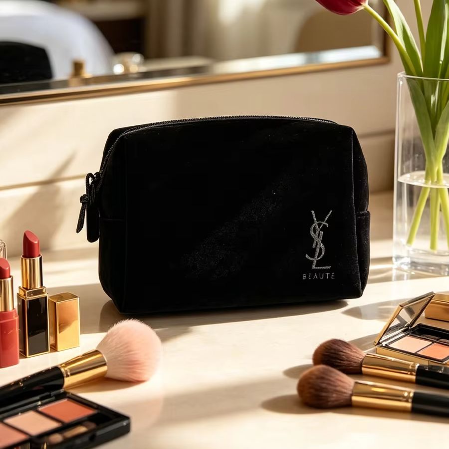 YSL'nin Çantası Siyah Baskılı  - Ysl Beauty Makeup incelemesi ve fiyatı